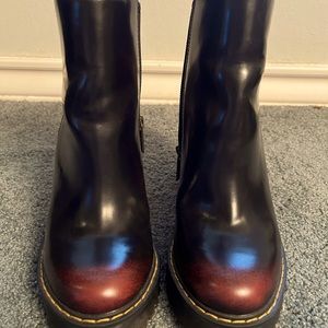 Dr. Martens Magdelina Cherry Black Heeled Chelsea Boots Sz 7 EUC w/o box